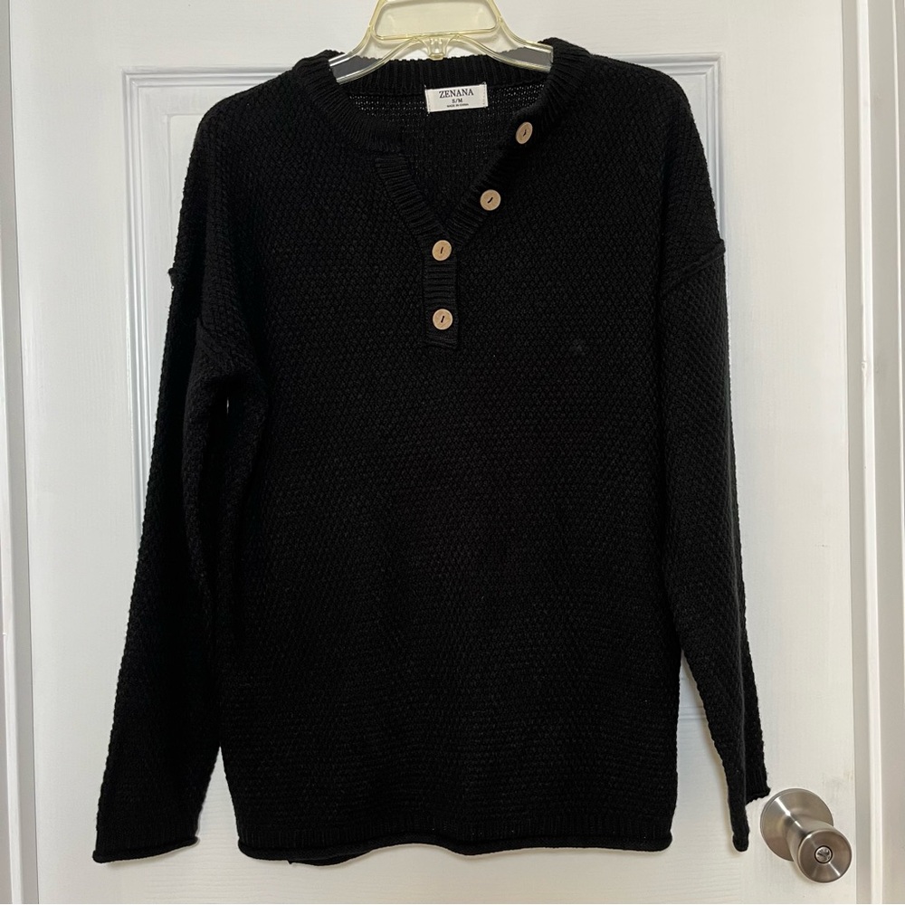 Zenana Outfitters Black Knit Sweater